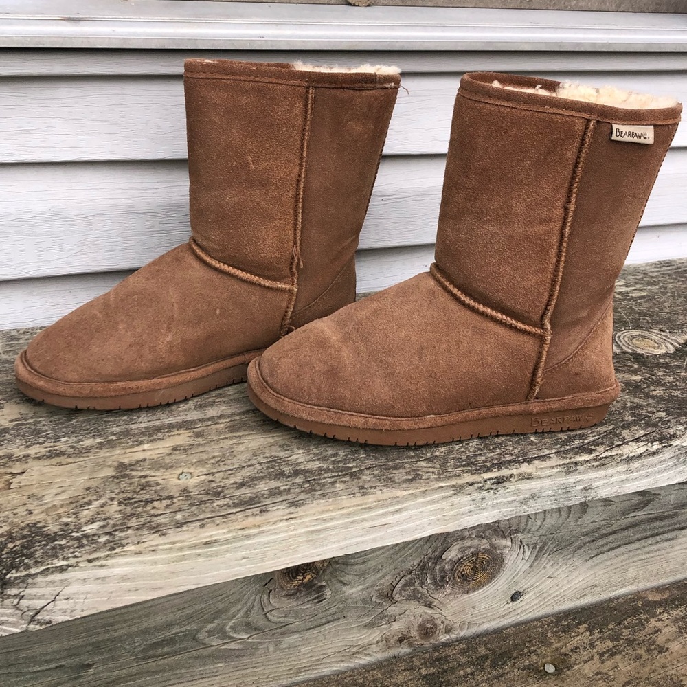 Womens LIGHT BROWN bearpaw emma short boots !